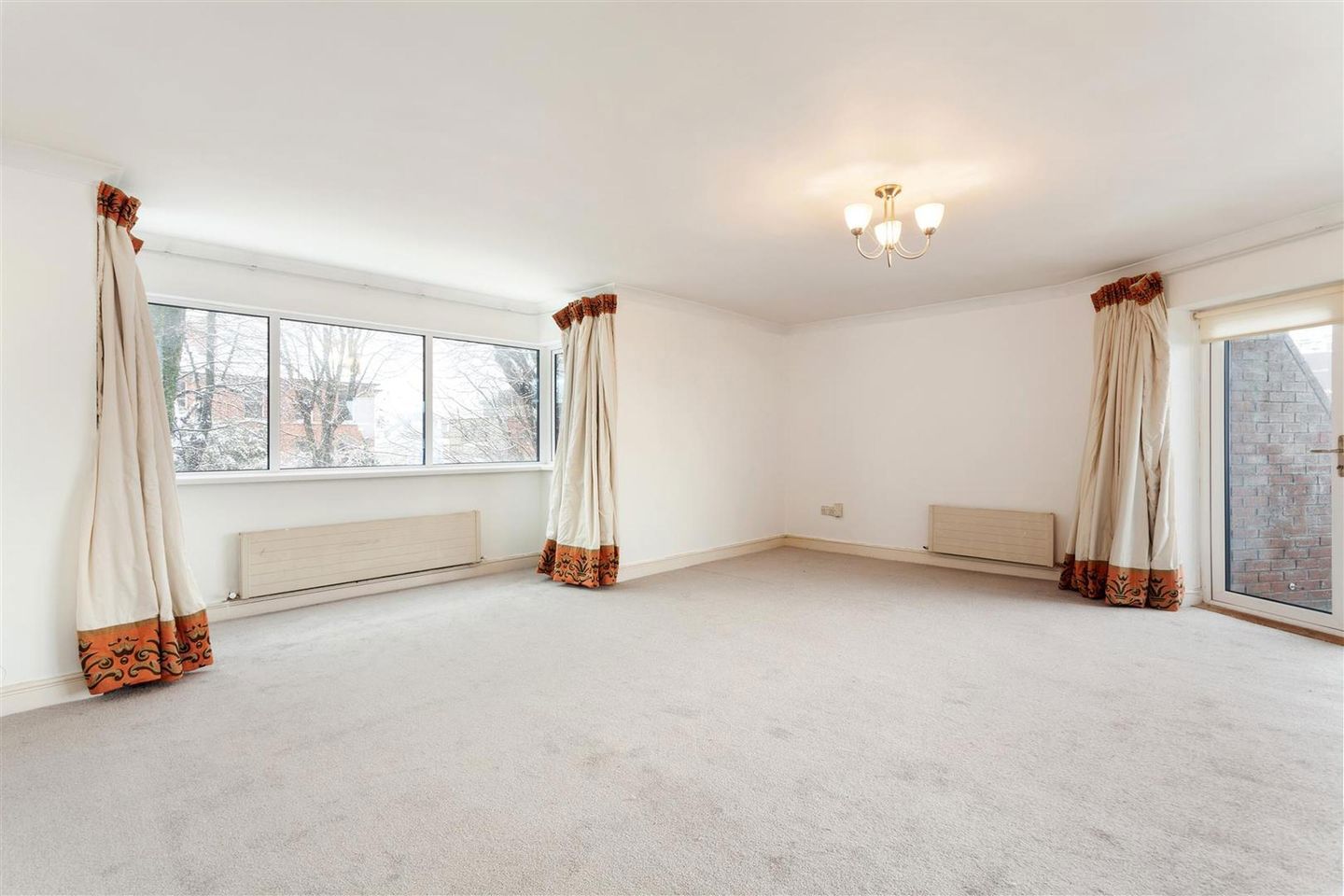 Apt 13 Raglan Hall, Clyde Road, Ballsbridge, Dublin 4 4