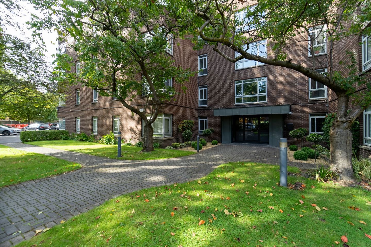 Apartment 18 , Clyde Court, Ballsbridge, Dublin 4, D04XR26 10