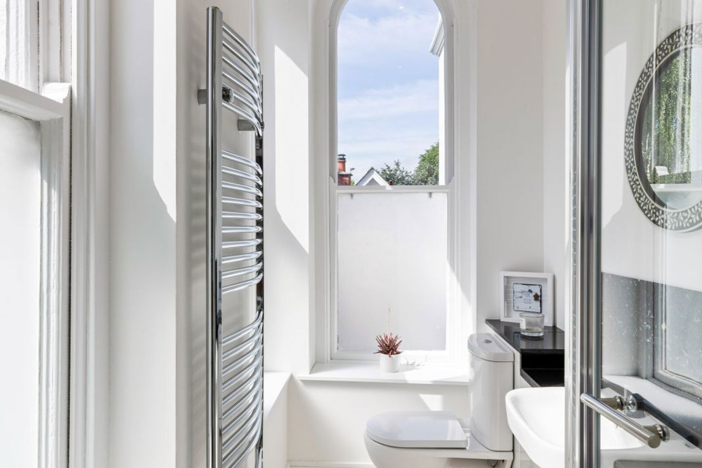Apartment 3 , Holyrood Castle, Sandymount, Dublin 4, D04AE36 11