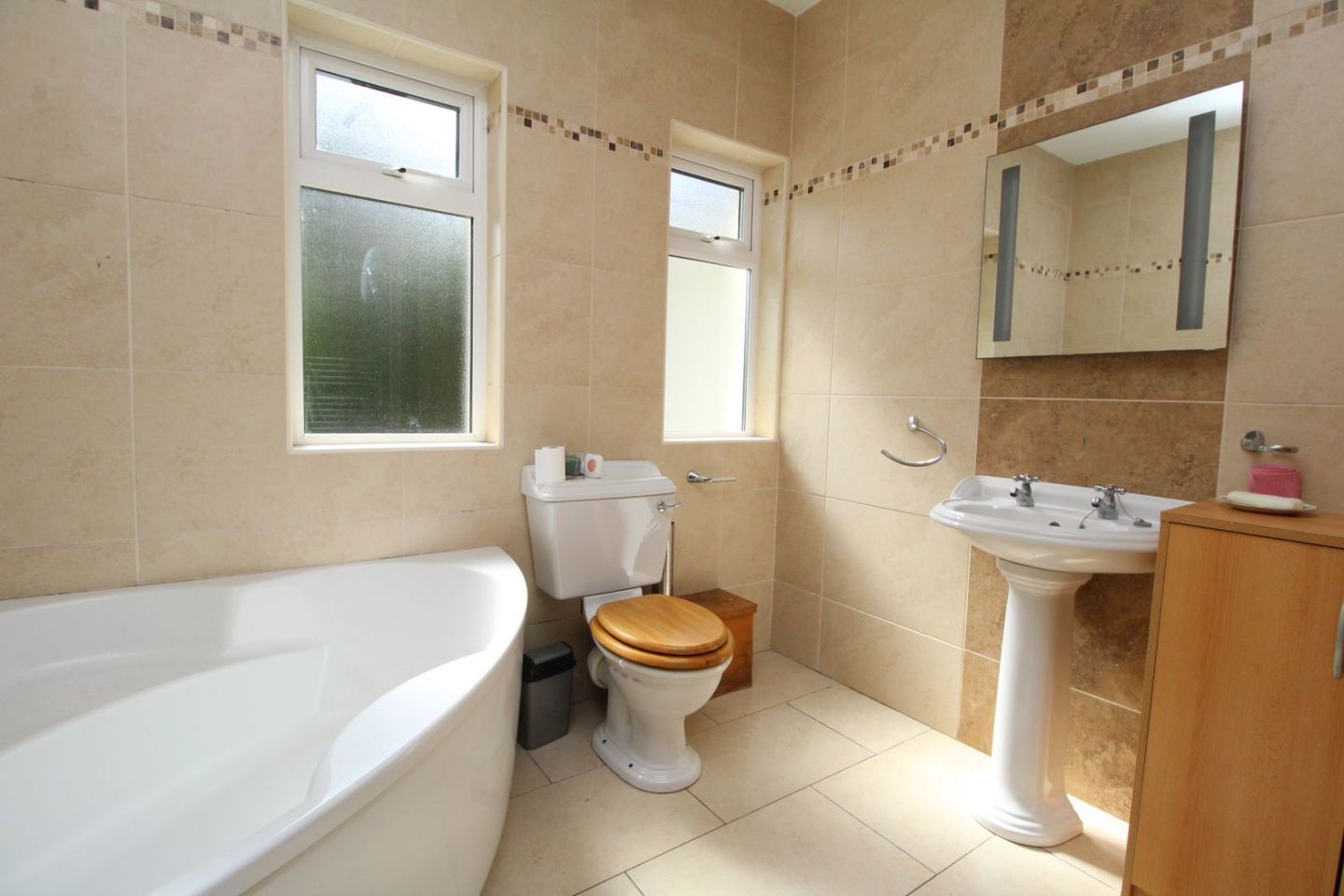 Teach Árd, Ardnacassa, Longford Town, Co. Longford, N39Y6D9