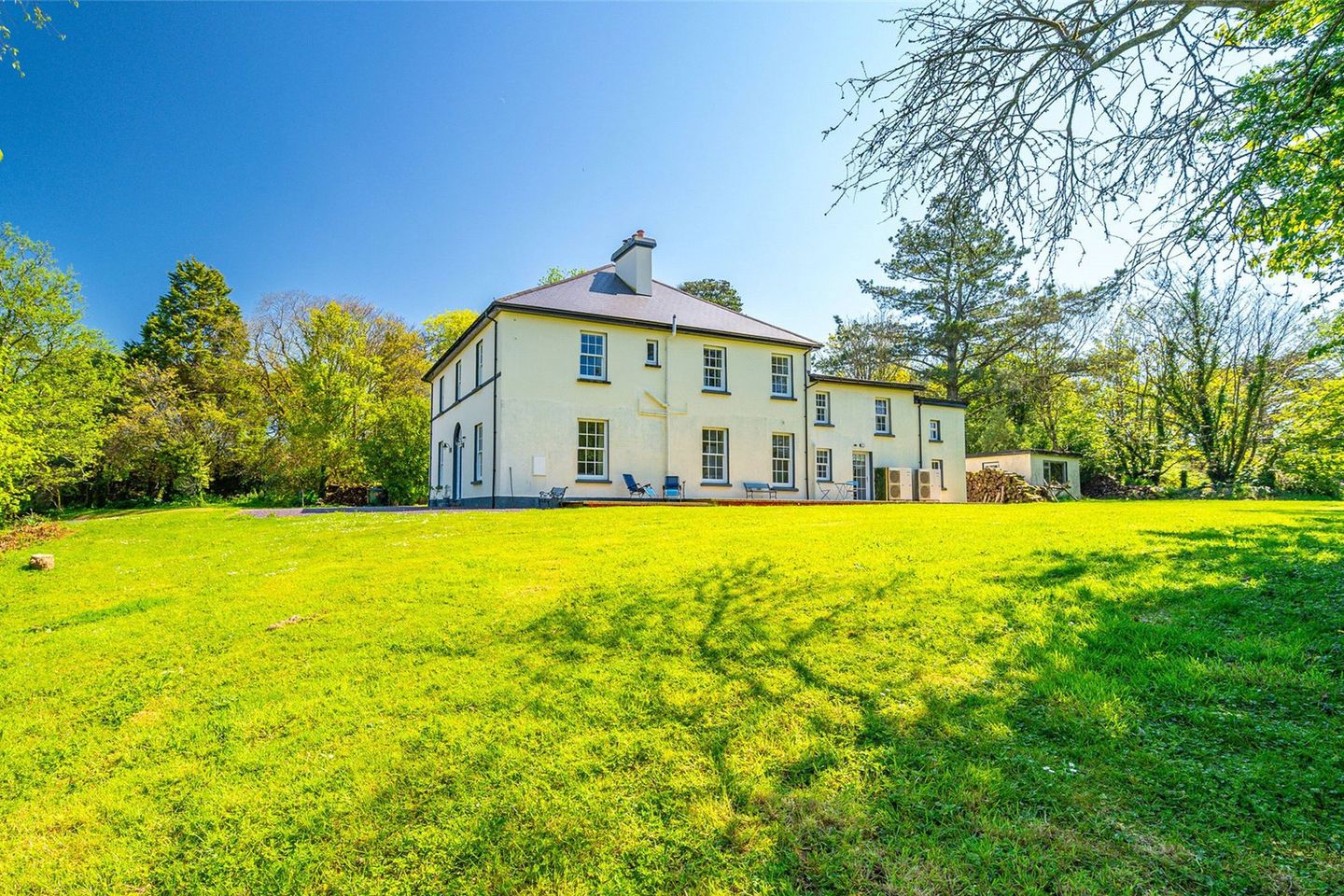 Lawn House, West End, Drimoleague, Co. Cork, P47K594