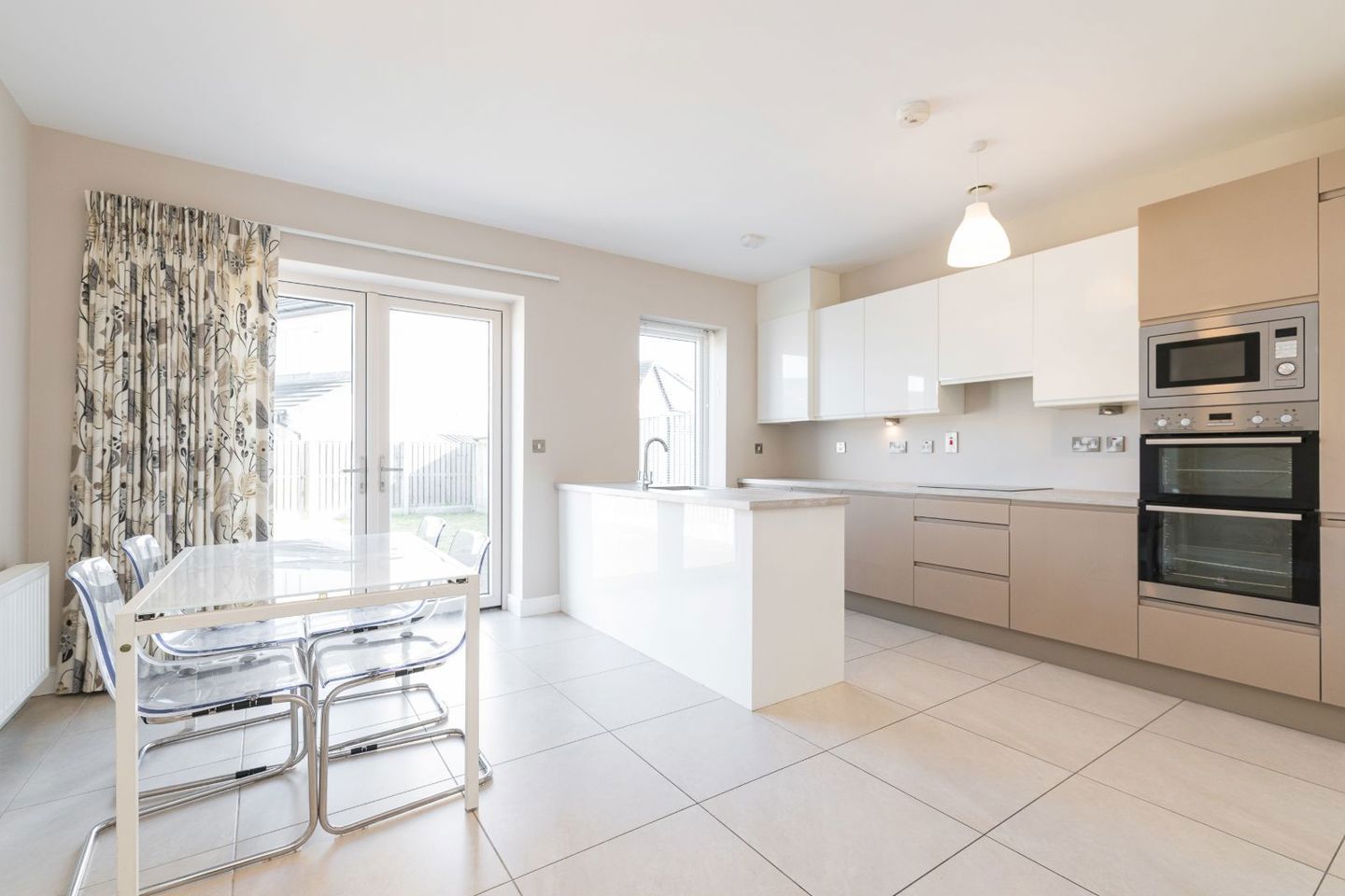 12 Parkside Drive, Dublin 13, Clongriffin, Dublin 13, D13C3K6 4