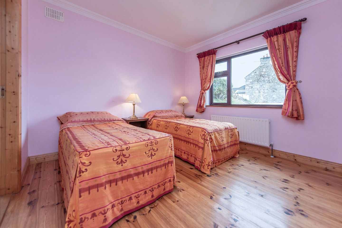 Bothar Bui, Carraroe, Galway, Co. Galway, H91X9WA