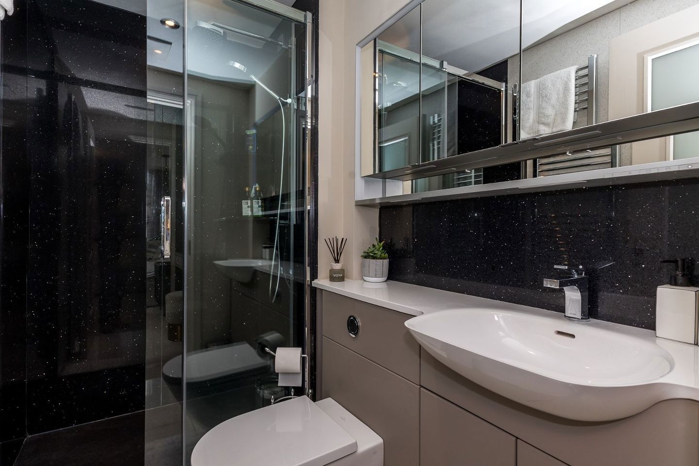 apt 44, hanover riverside, sir john rogersons quay 8