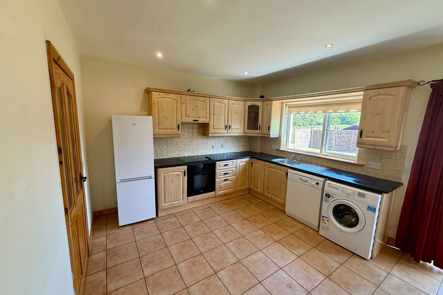 8 Slí Na Sruthan, Ballinlough, Ballinlough, Co. Roscommon, F45HE28 11