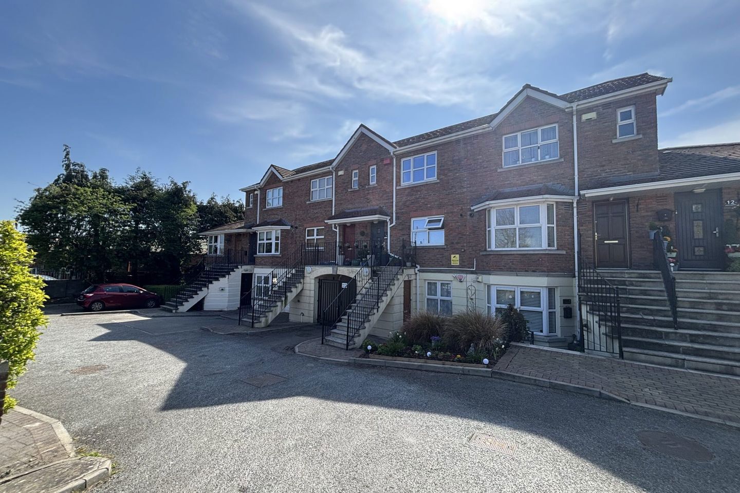 2 Foxborough Hall, Lucan, Co. Dublin 4