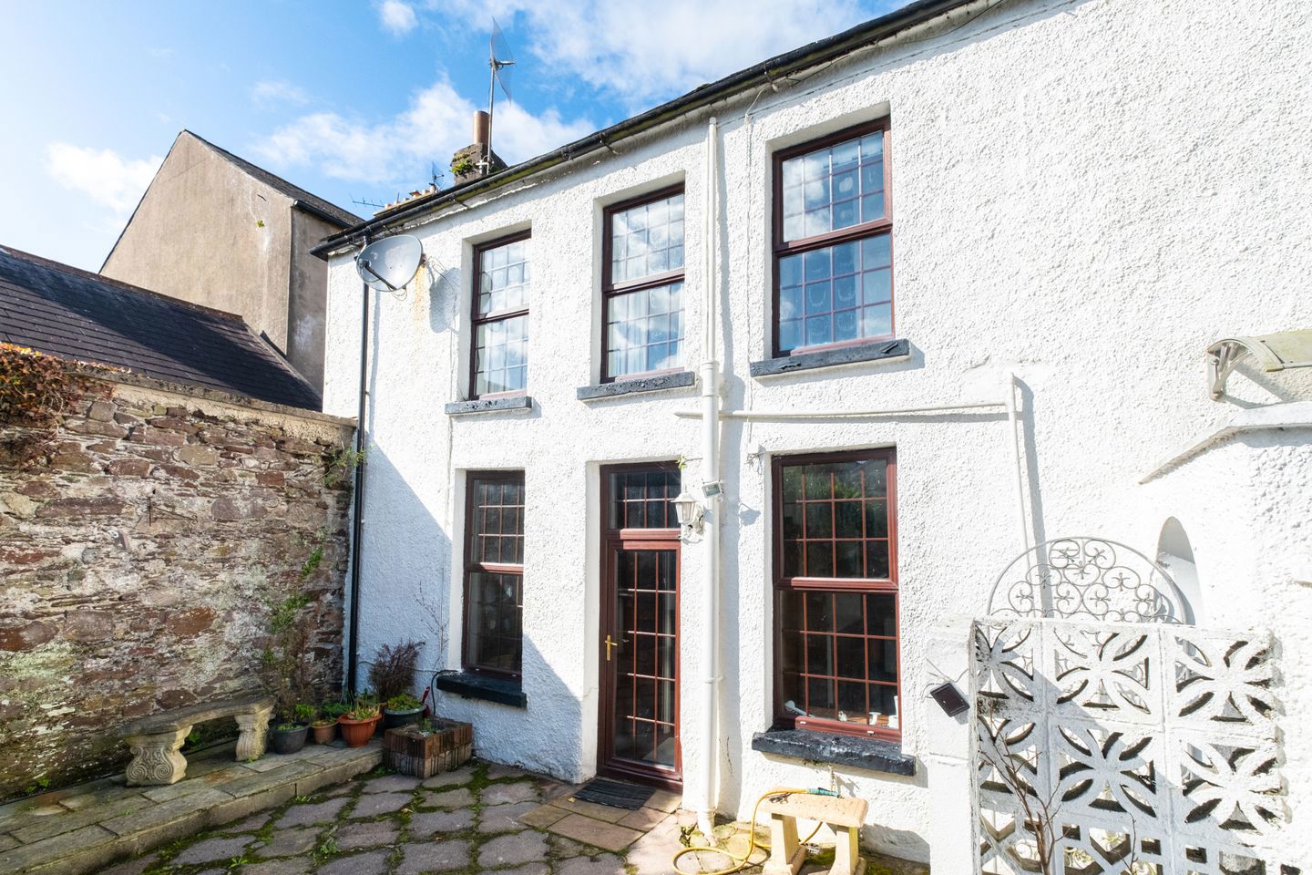 2 Cherry Cottages, Strand Street, Youghal, Co Cork, P36EY28 3