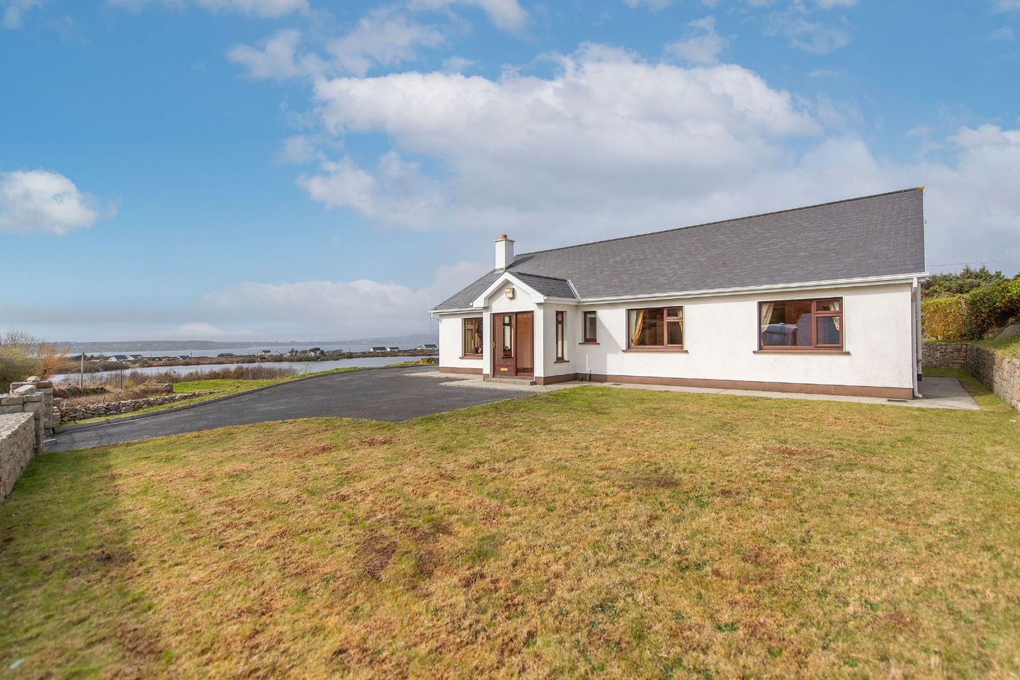 Bothar Bui, Carraroe, Galway, Co. Galway, H91X9WA