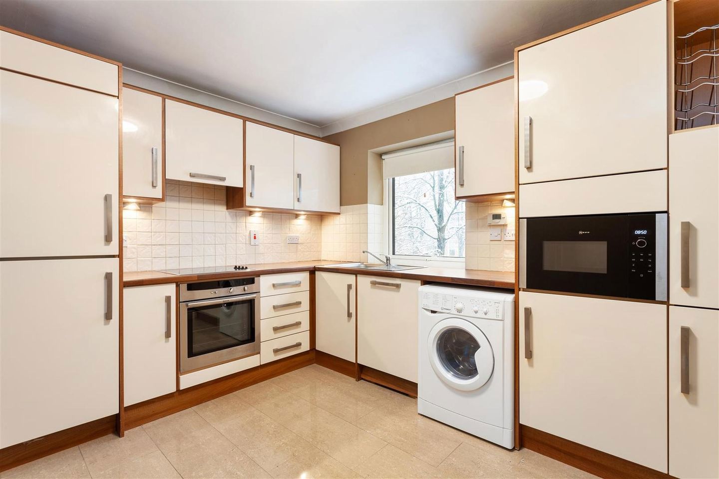 Apt 13 Raglan Hall, Clyde Road, Ballsbridge, Dublin 4 8