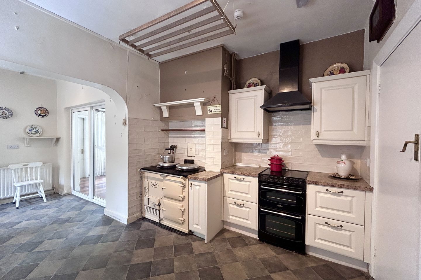 chaplins b and b, castlecomer rd, kilkenny 8