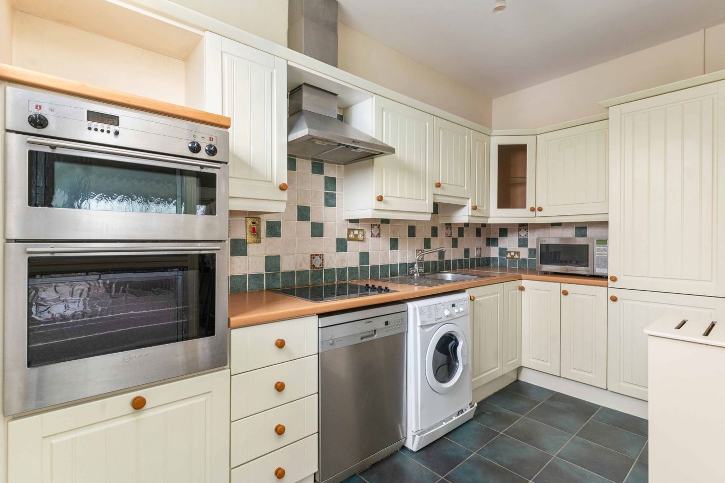 Apartment 10 , 41/43 Park Avenue, Sandymount, Dublin 4, D04VC58 6