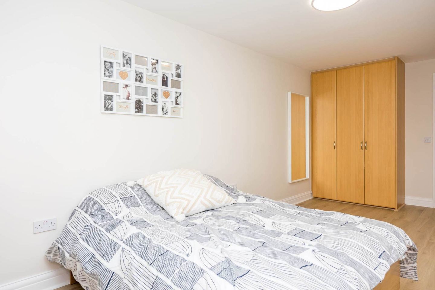 27 Eaton Close, Rathcoole, Co. Dublin, D24CR40 8