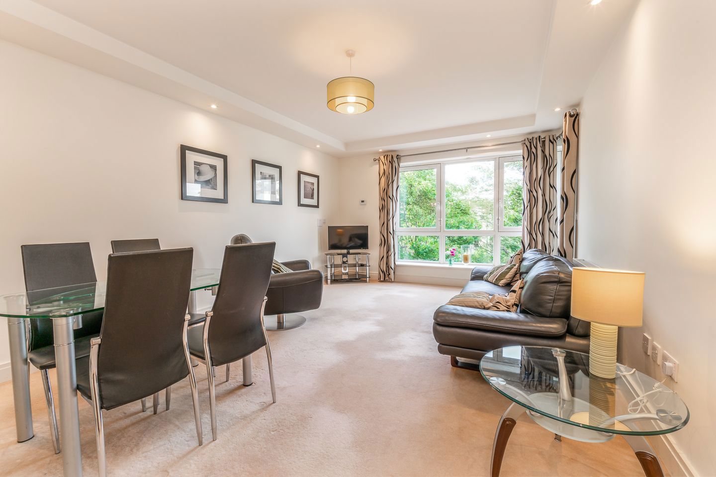 13 Shrewsbury Square, Sandymount Avenue, Ballsbridge, Dublin 4, D04KC43 18