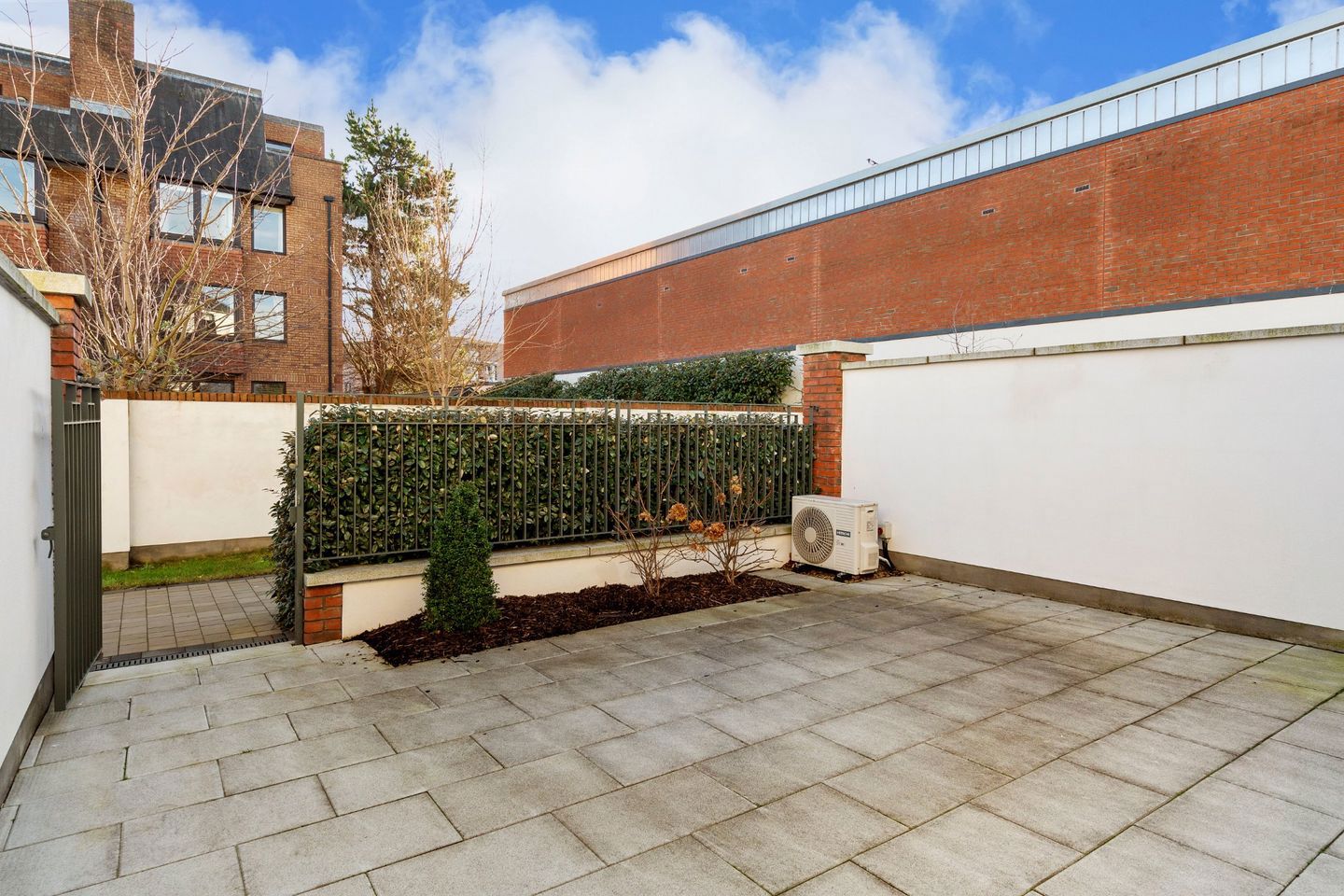 17 Sandymount Castle Court, Sandymount, Dublin 4, D04P9W0 11