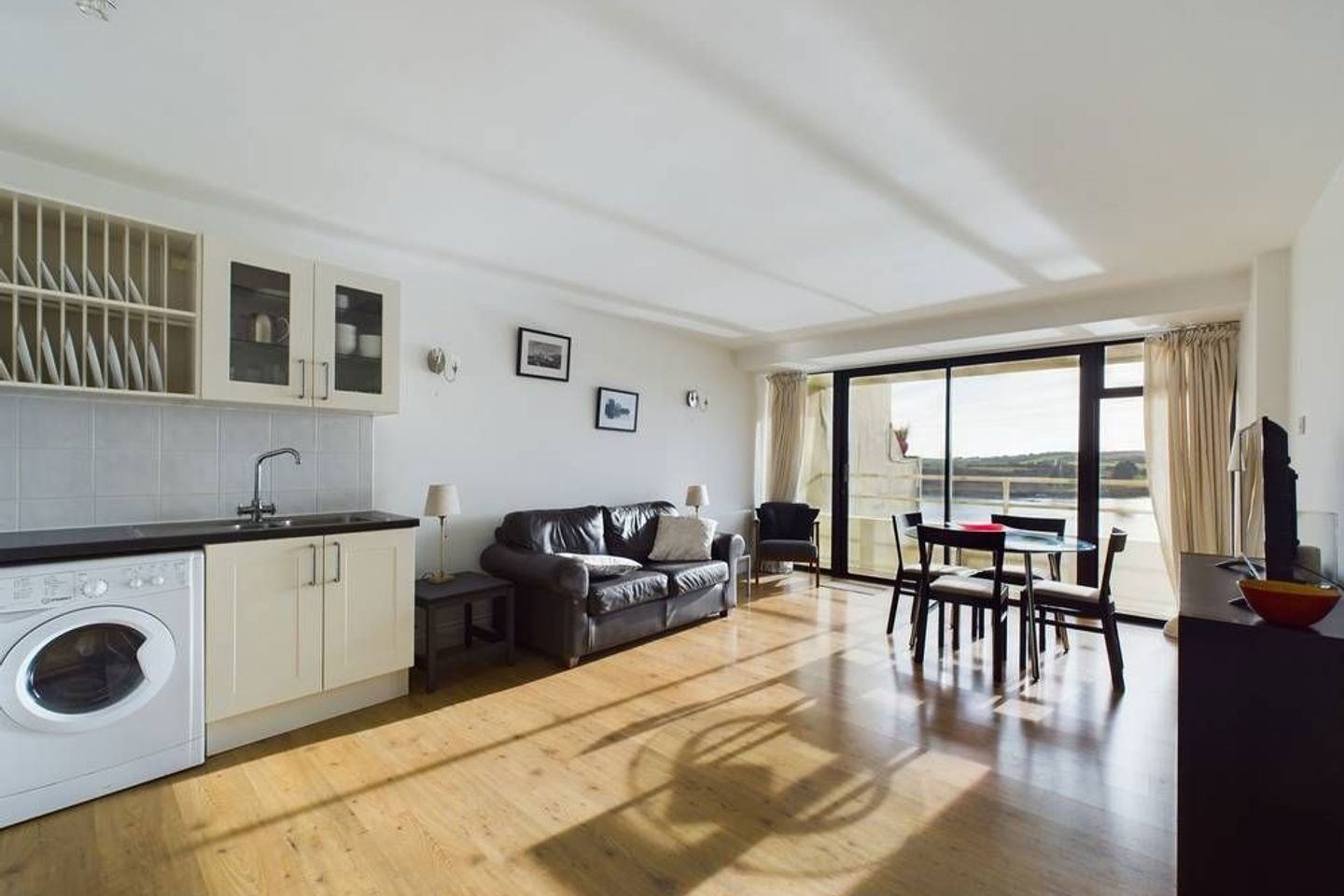 2 Ardbrack Heights, Kinsale, Kinsale, Co. Cork, P17W654 6