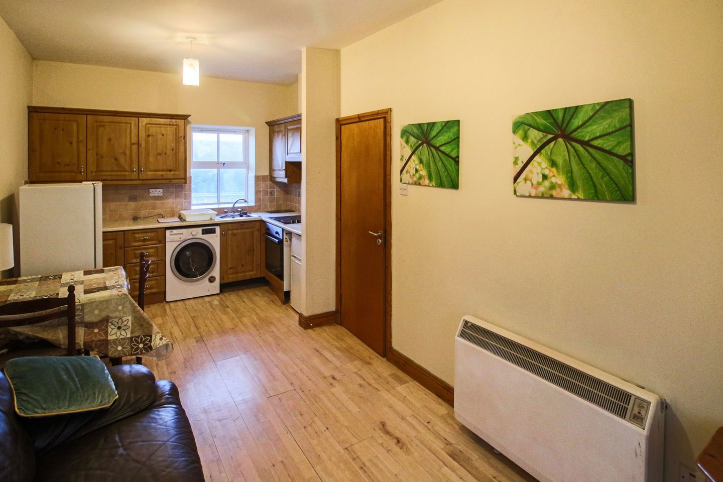 33 The Schoolhouse, Marymount,, Carrick On Shannon, Co Leitrim, N41YP63 2