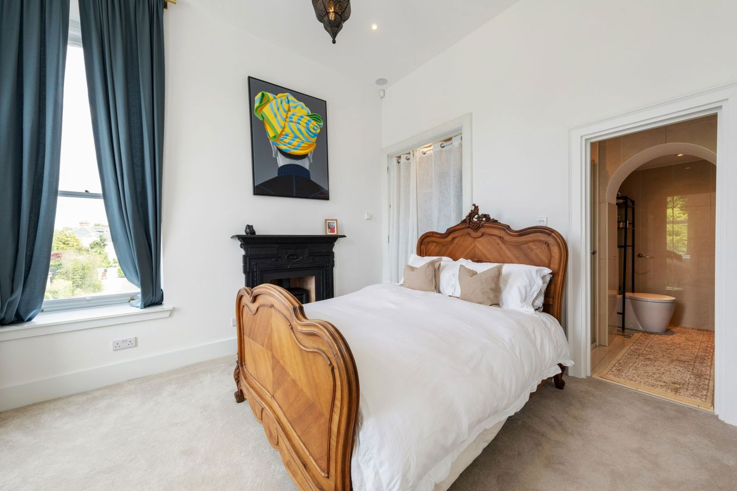 Apartment 3 , Holyrood Castle, Sandymount, Dublin 4, D04AE36 21