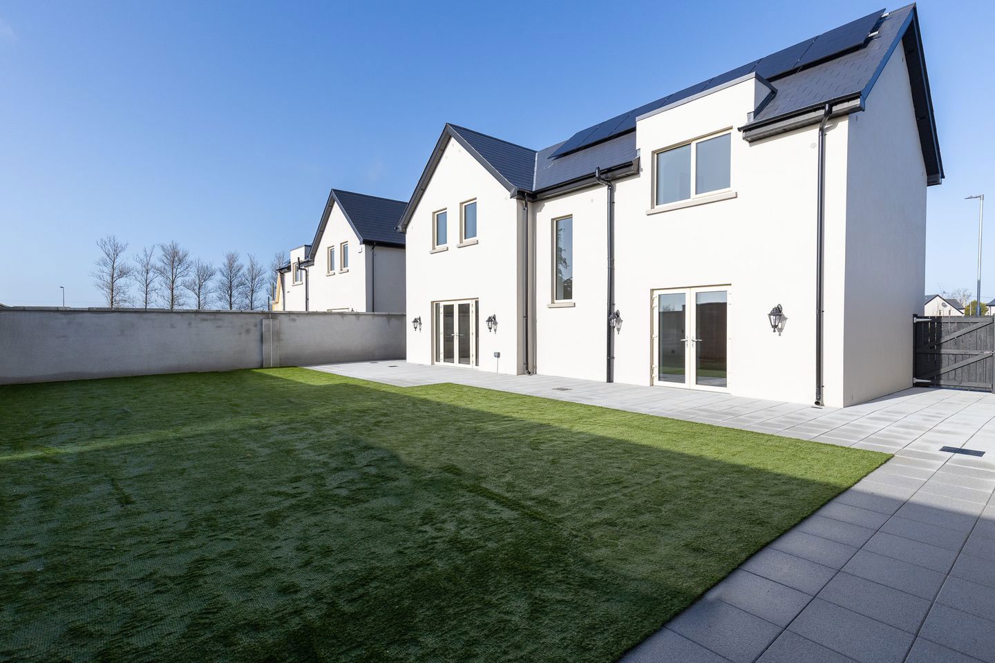 8 Grange Lough, Rosslare Strand, Co. Wexford, Y35ADF3 7