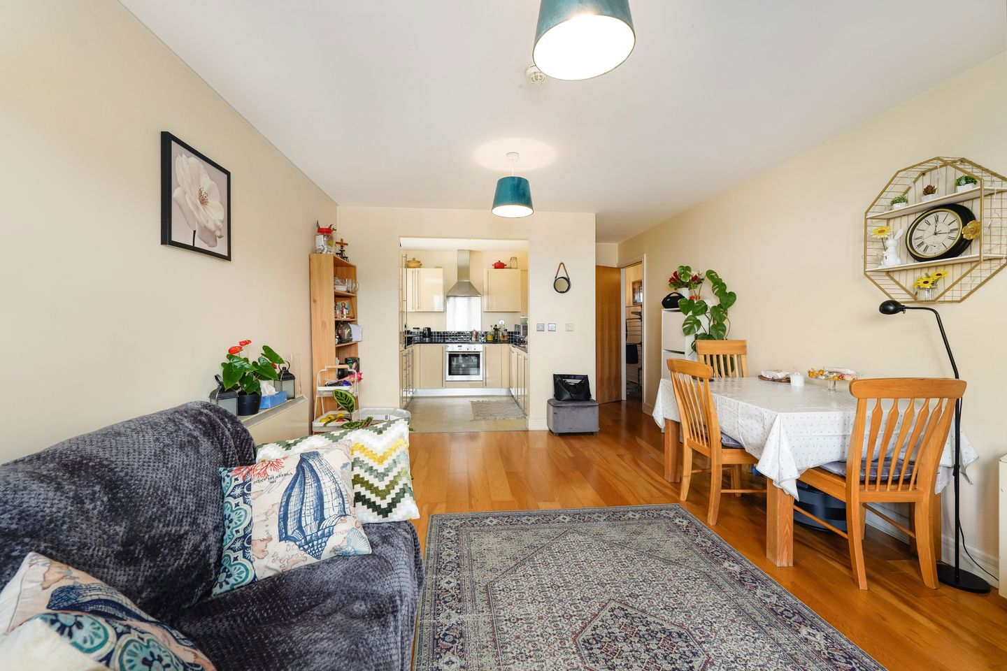 70 The Crescent, Carrickmines Manor, D18 WC93, Carrickmines, Dublin 18 19