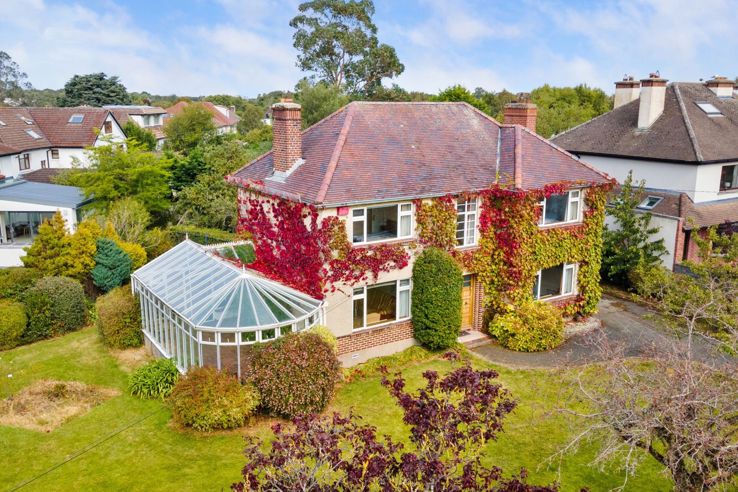 2 Hillside Drive, Castle Park, Rathfarnham, Dublin 14, D14C983 5