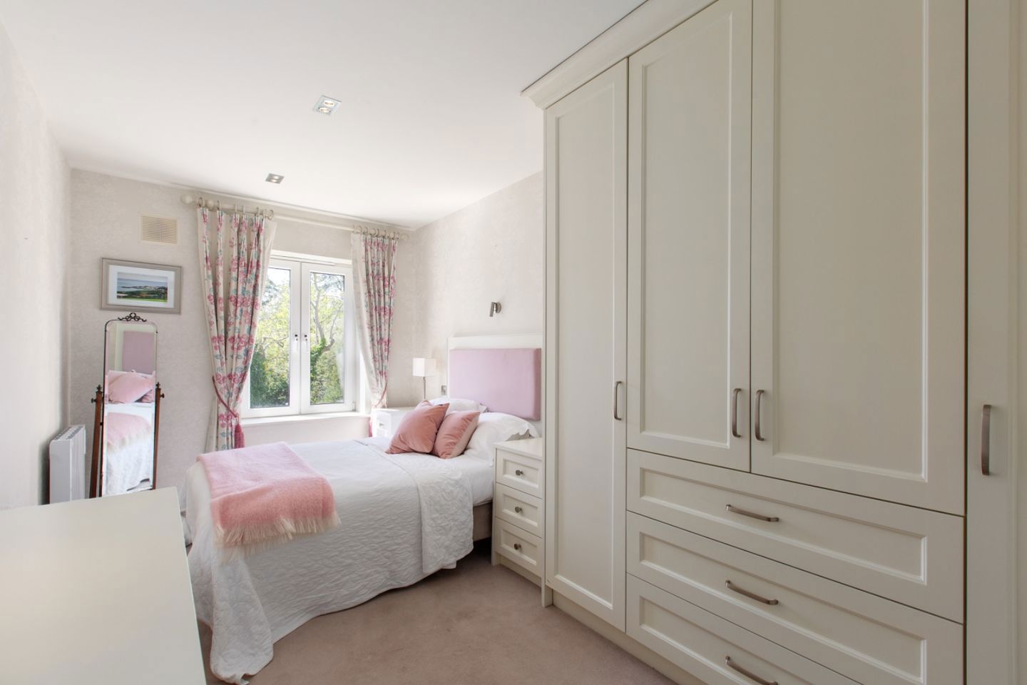 Apartment 15, Woodlands Court, Woodlands, Greystones, Co. Wicklow, A63P922 5