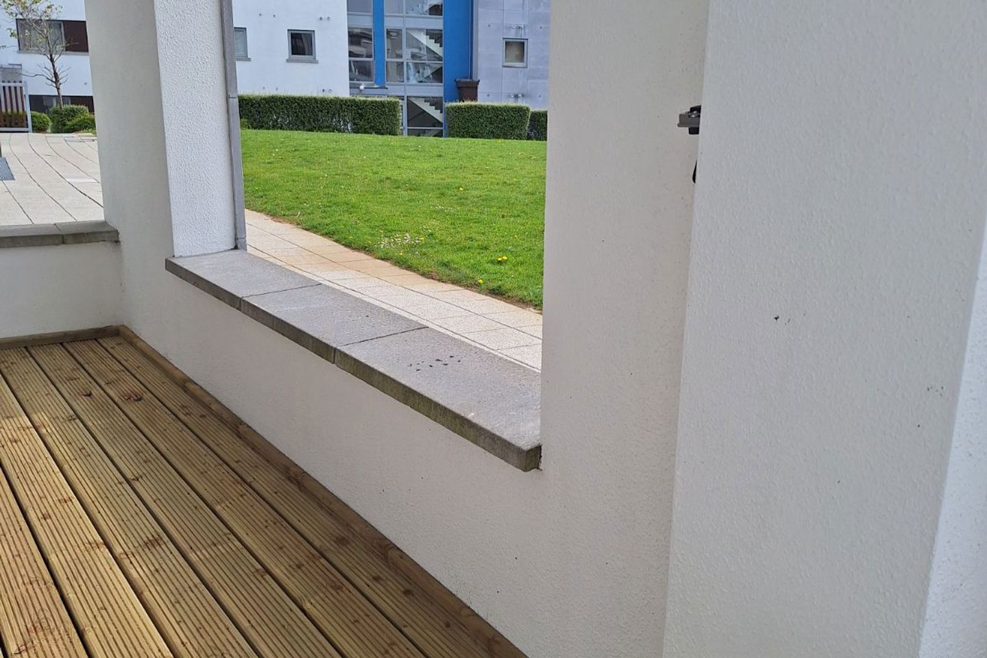 apartment 78 jolly mariner, marina village  brick island, coosan road  athlone