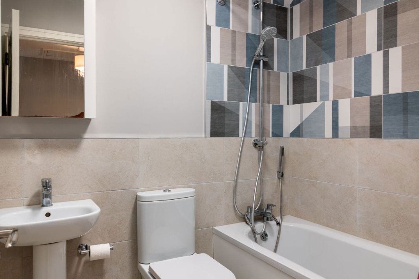 6 The Crescent, The Hawthorns, Tullamore, Co. Offaly, R35F5C7 20