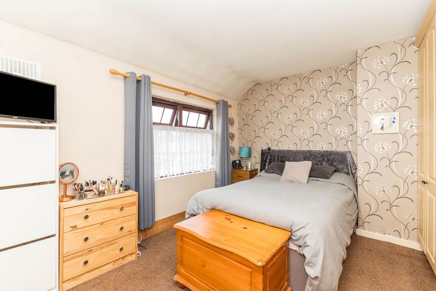 256 Larkhill Road, Whitehall, Whitehall, Dublin 9, D09WV32 12