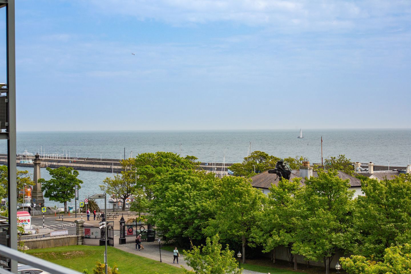 7 Marine Walk, Marine Road, Dun Laoghaire, Co. Dublin, Dun Laoghaire, Co. Dublin, A96F6V0 5