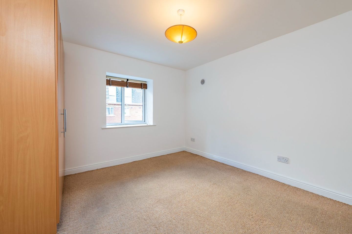 11 botanic sq, botanic ave, dublin 9 7
