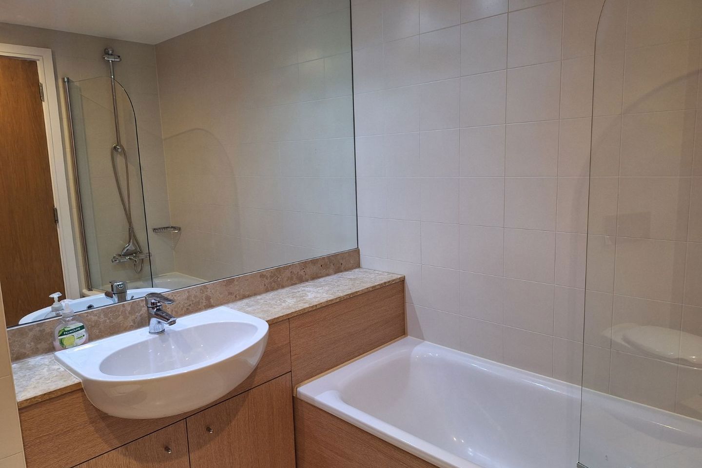apartment 78 jolly mariner, marina village  brick island, coosan road  athlone