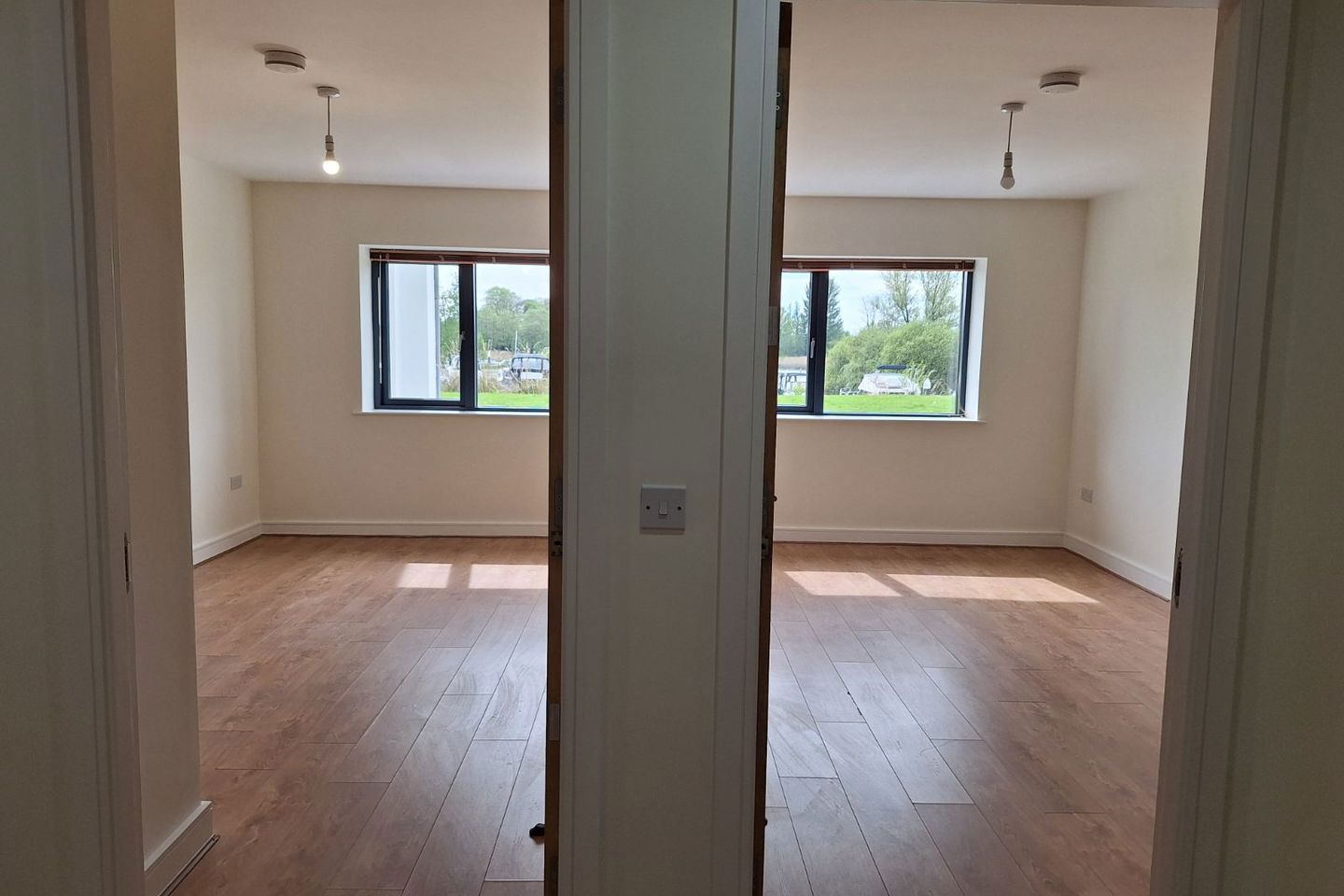 apartment 78 jolly mariner, marina village  brick island, coosan road  athlone