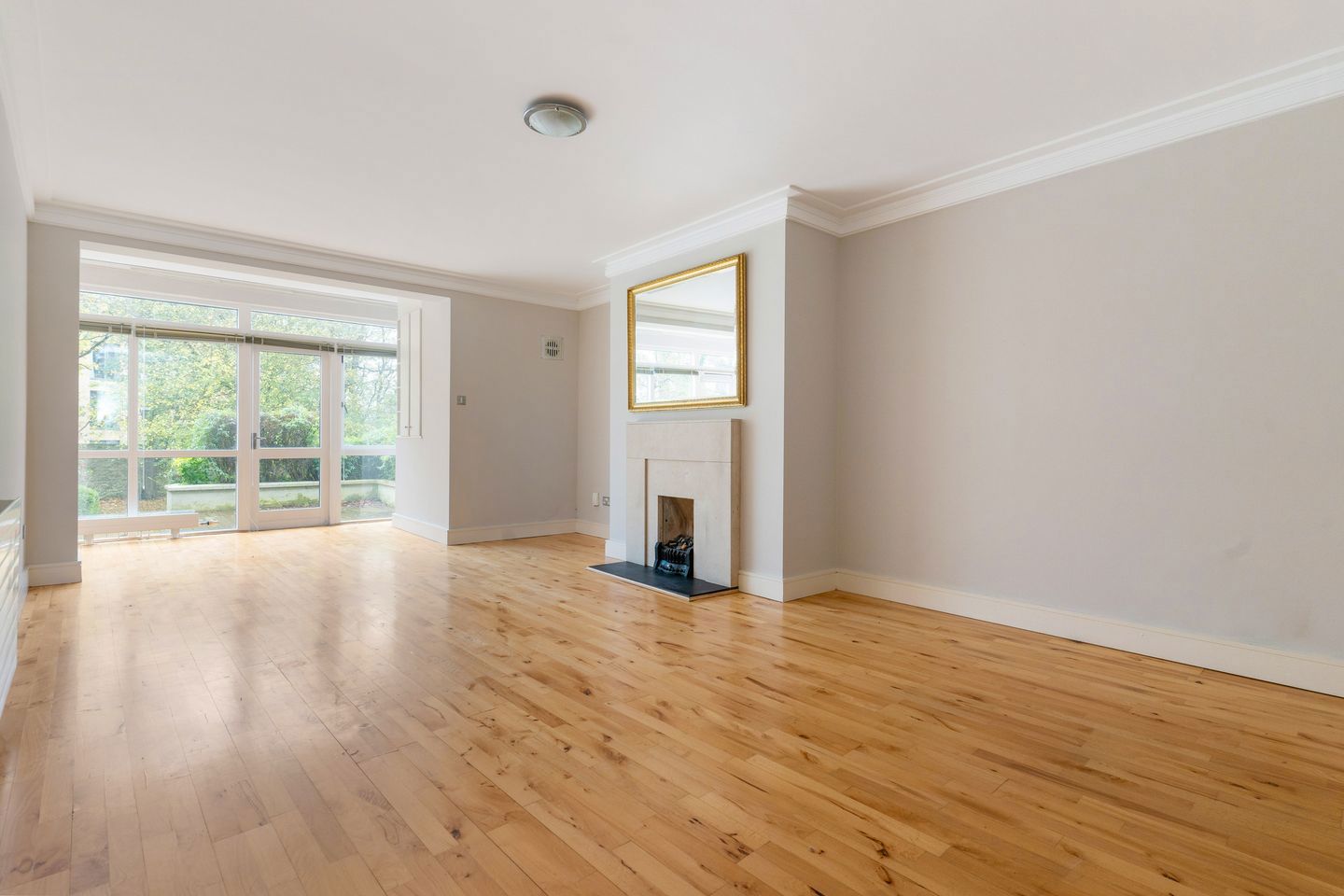 Apartment 7, Beckett Hall, Carrickmines Avenue, Carrickmines, Dublin 18, D18W8A0 2