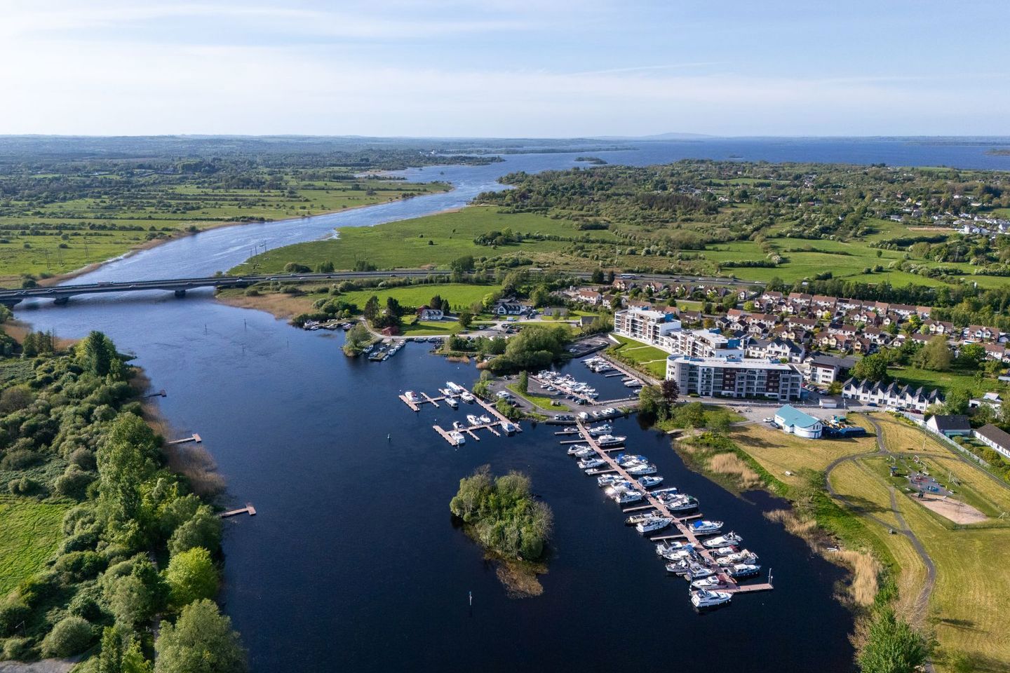 apartment 78 jolly mariner, marina village  brick island, coosan road  athlone