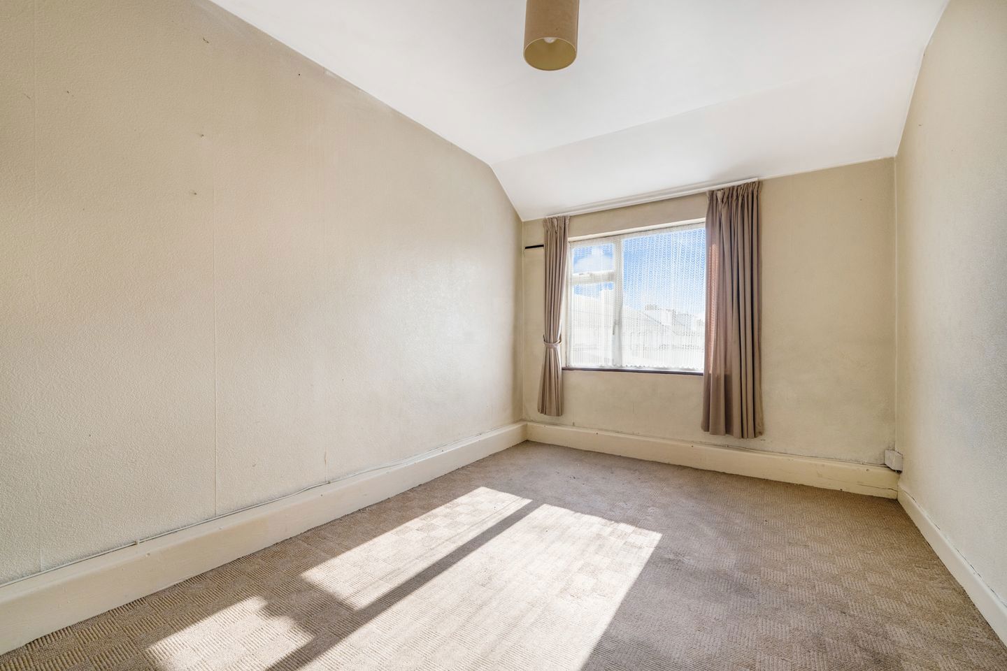 38 Cleggan Park, D10AC67, Ballyfermot, Dublin 10 6