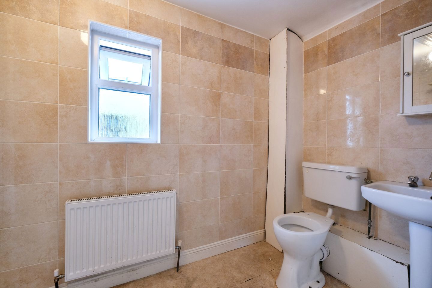 11 Legion Terrace, Park Road, Longford, N39P2N5 15