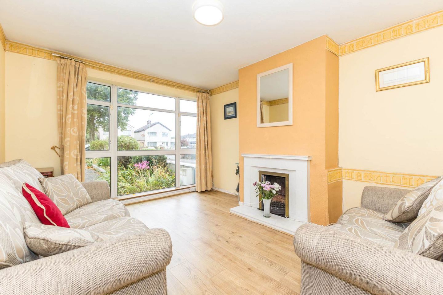 7 Carraroe Avenue, The Donahies, Donaghmede, Dublin 13 6