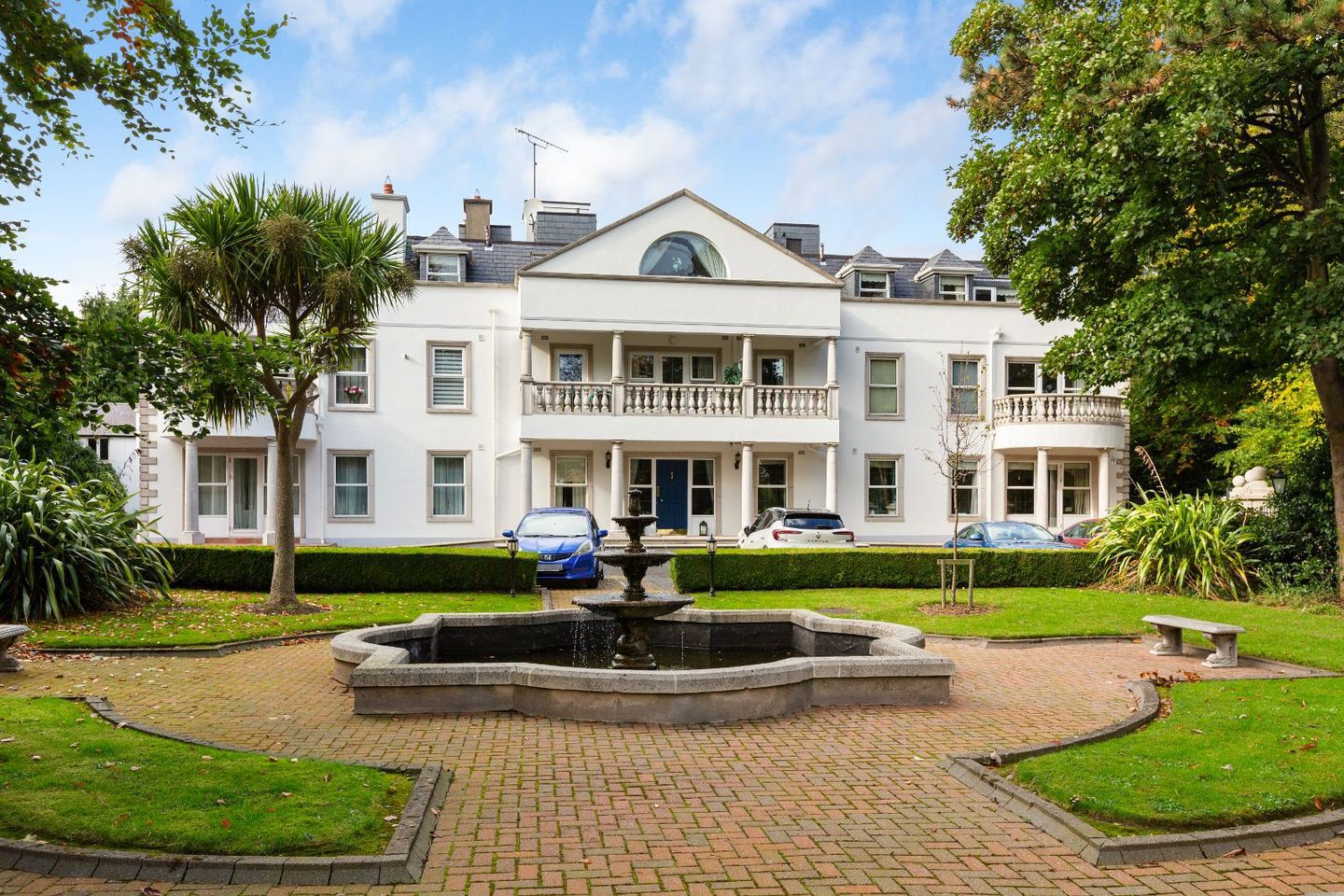 Apartment 3 , Westminster Hall, Foxrock, Dublin 18, D18HY40 6