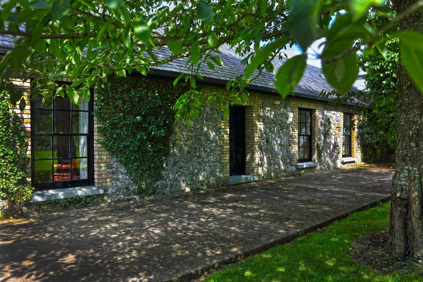 Belleview House, Coolbawn, Nenagh, Co. Tipperary, E45HH57 21