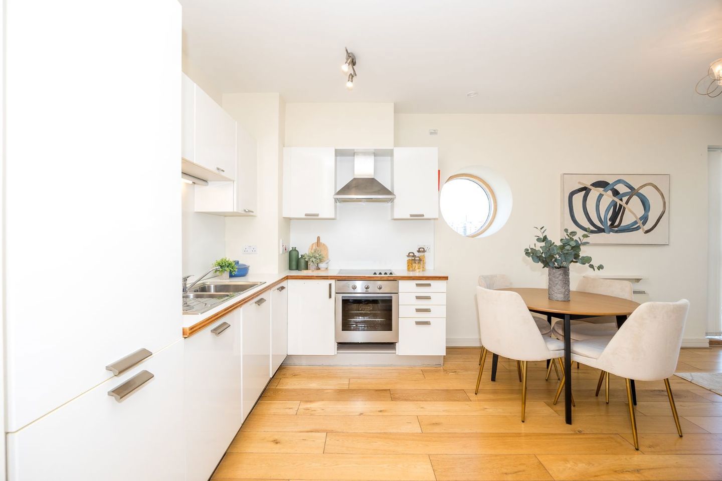 Apartment 1 , Grand Canal Wharf, Hanover Quay, Dublin 2, D04YX05 6