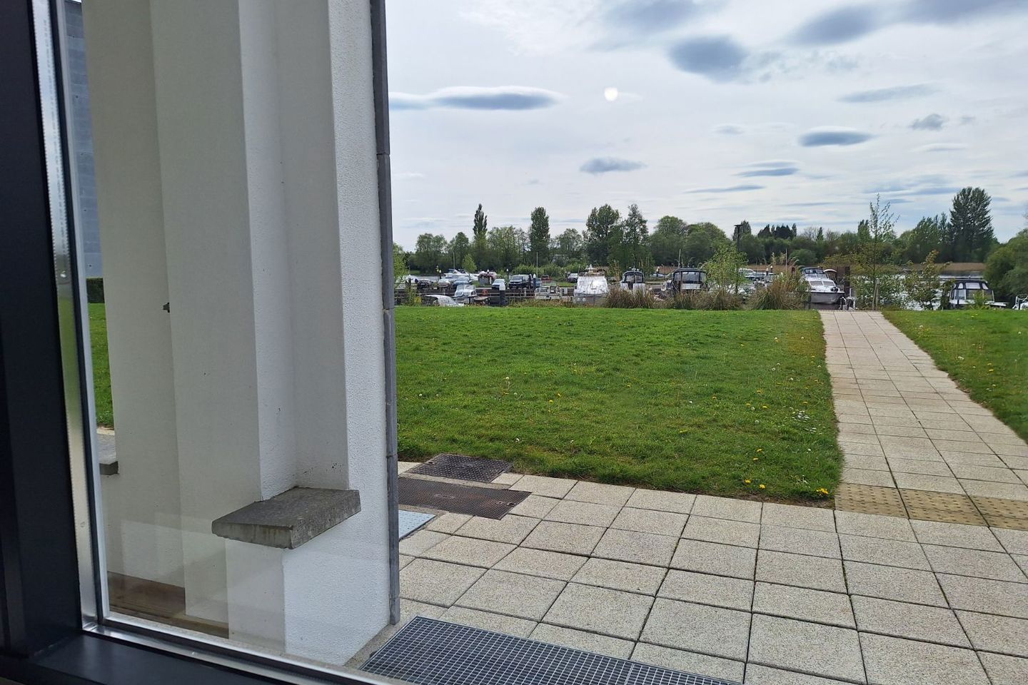 apartment 78 jolly mariner, marina village  brick island, coosan road  athlone