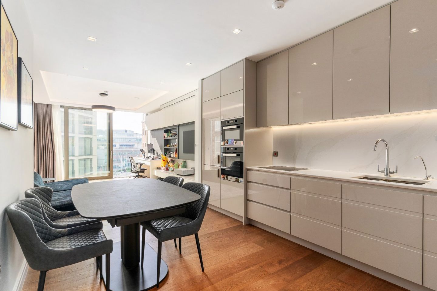 Apt 38 The Nicholson, Landsdowne Place, Dublin 4, D04K7X2