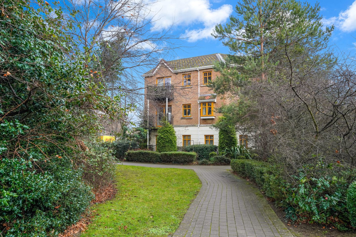 4 Stocking Well Row, Rathfarnham, D16 X583, Dublin 16 32