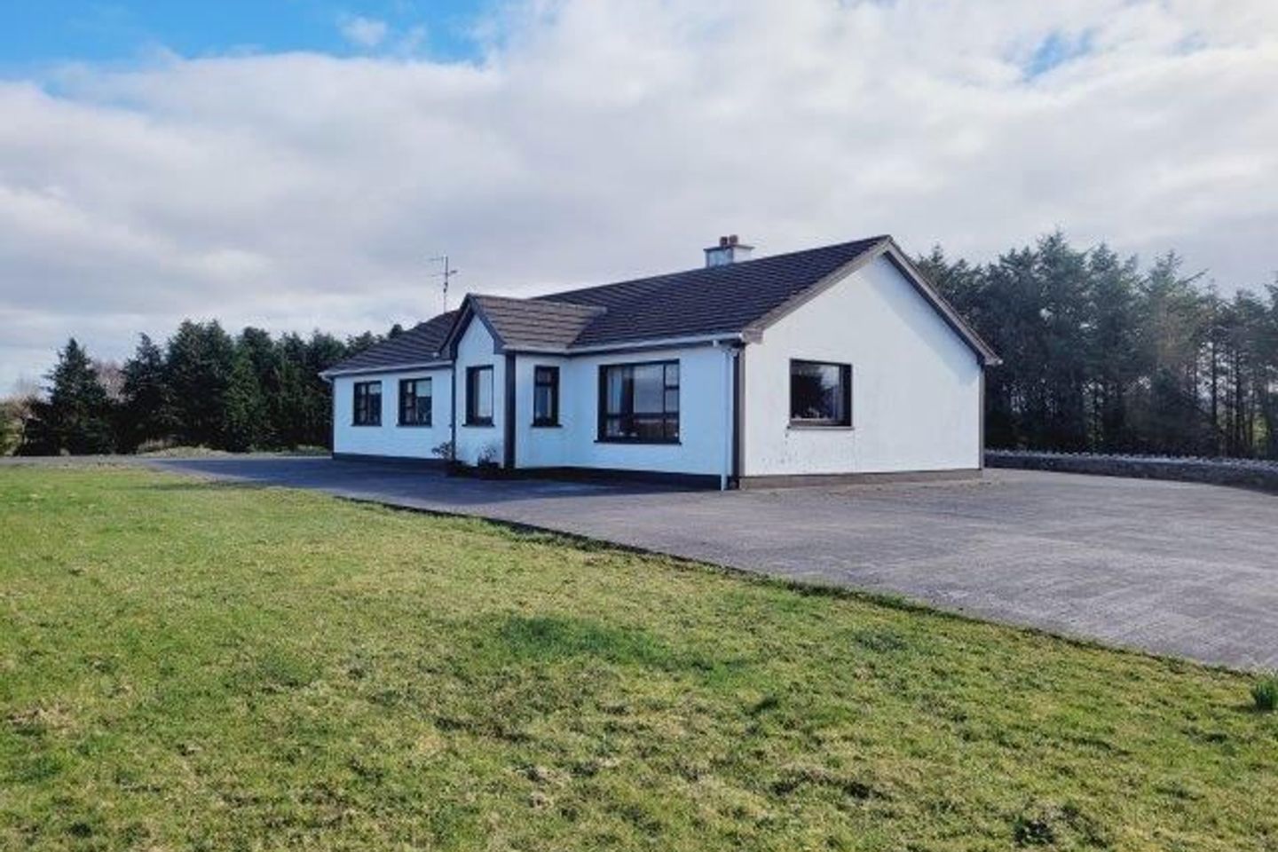 Uragh, Tullaghan, Tullaghan, Co. Leitrim, F91H5R6 33