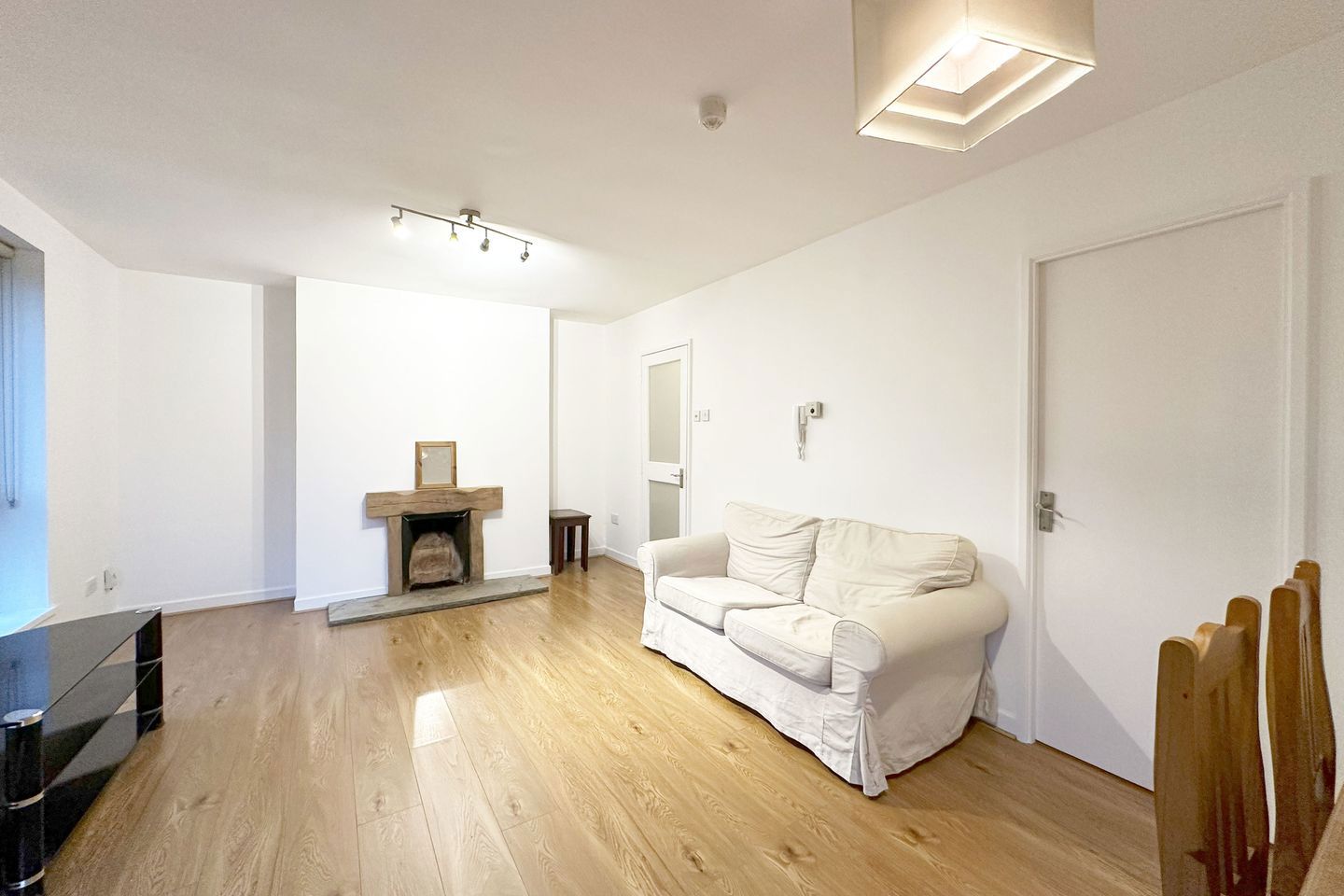 Apartment 4, The Laurels, Main Street, Rathfarnham, Dublin 14, D14XE78 5