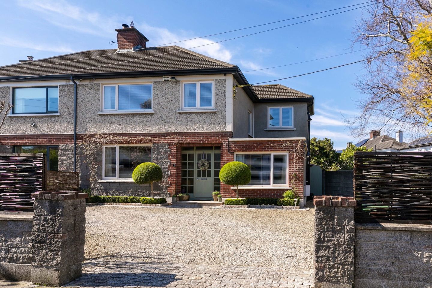 2 Clonkeen Drive, Foxrock, Dublin 18, D18R7F3 2