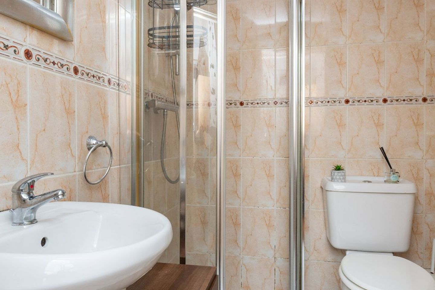 104 Iona Road, Dublin 9, Drumcondra, Dublin 9, D09T6N3 4