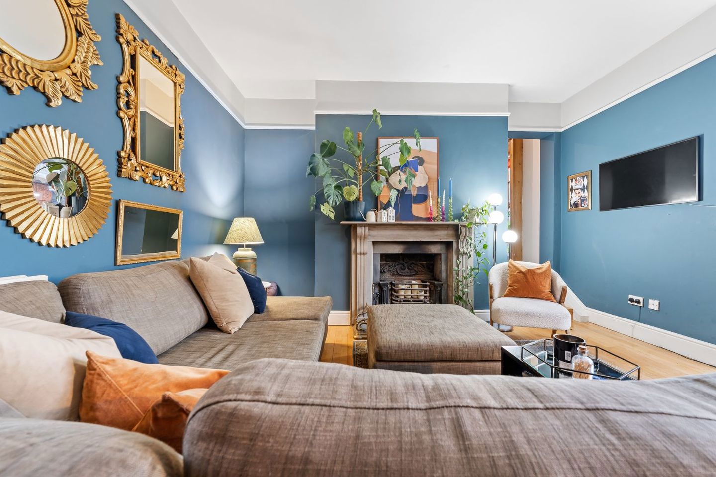 apartment no 2, 14 heytesbury steet, dublin 8 18