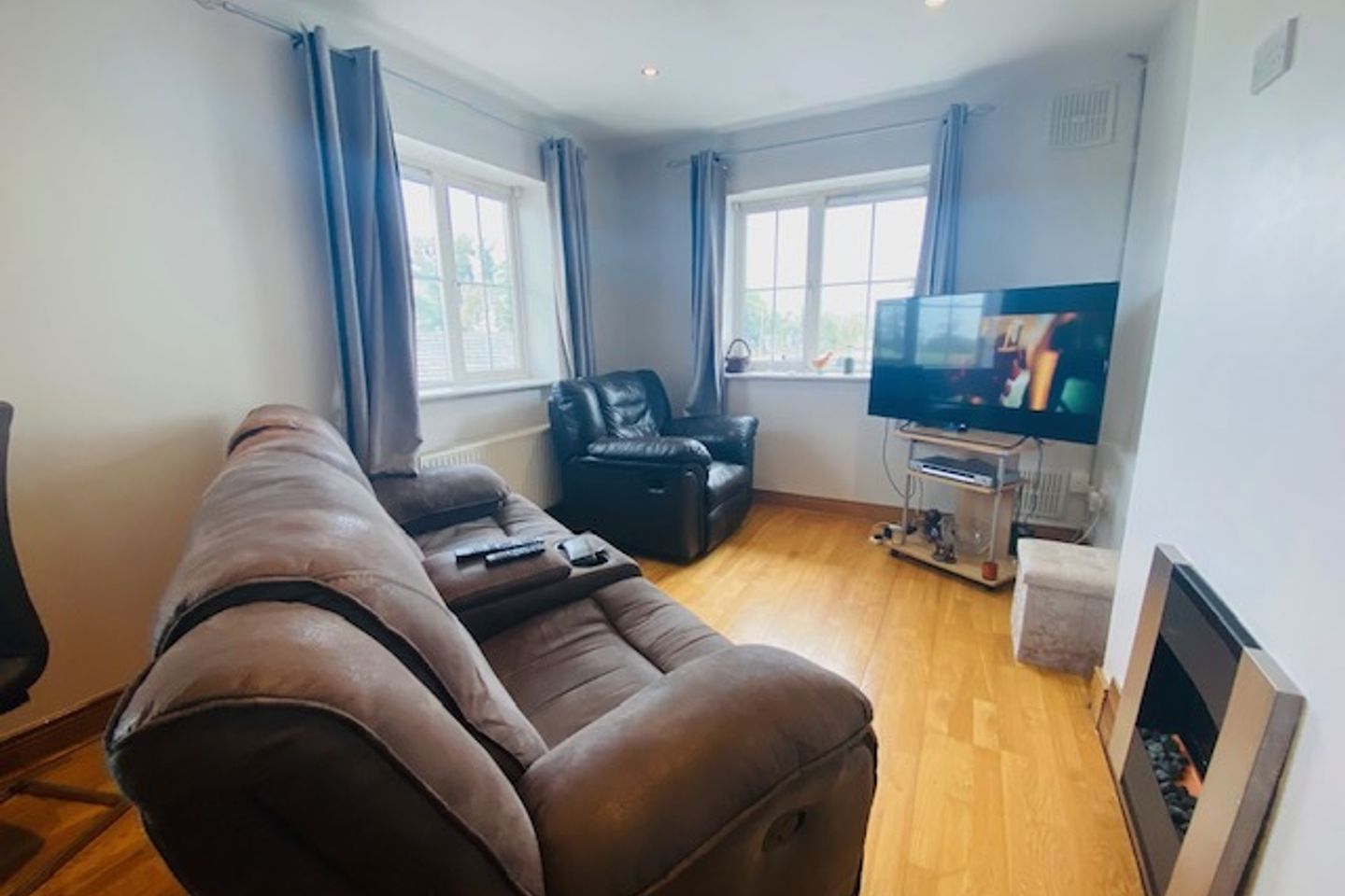 5 de vesci court, portlaoise, laois 23