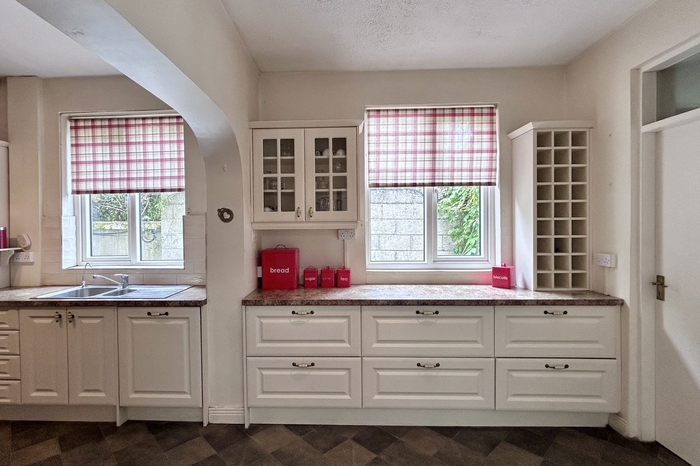 chaplins b and b, castlecomer rd, kilkenny 16